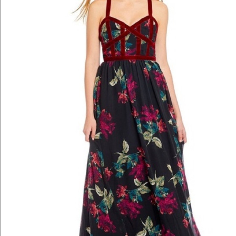Gianni Bini Velvet trim Holiday/Special Occasion Dress